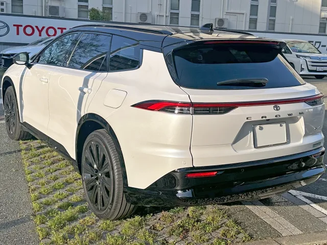 Toyota Crown (2025) позашляховик — 2