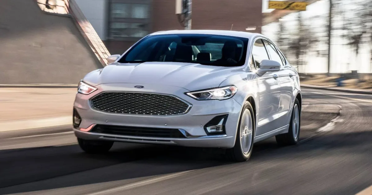 Ford Fusion.jpg