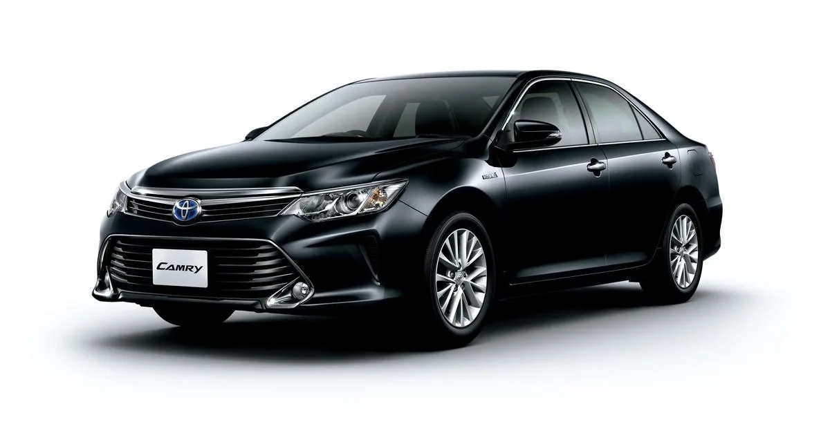Toyota Camry Hybrid.jfif