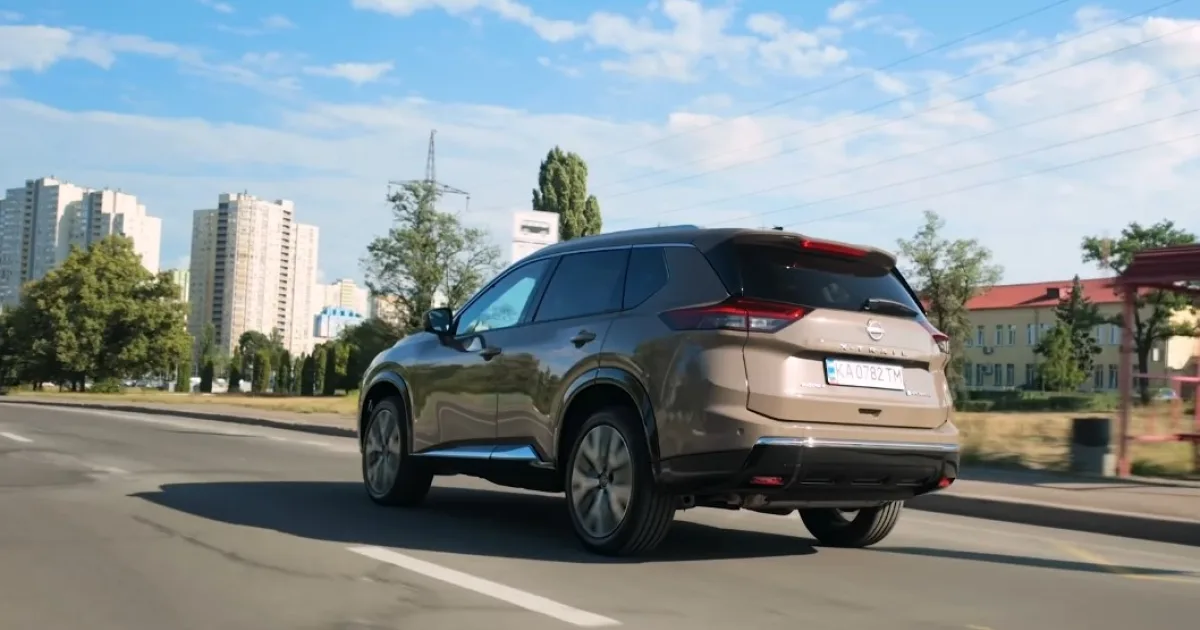 Nissan X-Trail 11.jpg