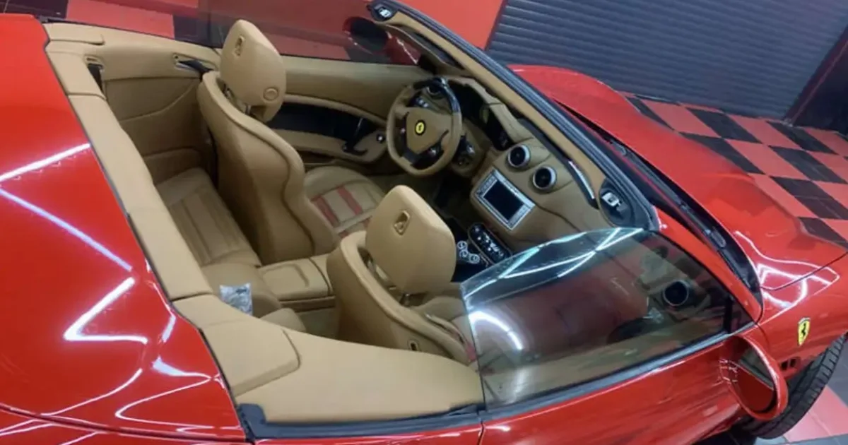 Ferrari California 2010 2.jpg
