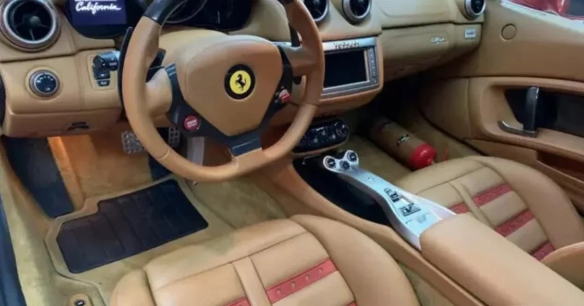 Ferrari California 2010 4.jpg