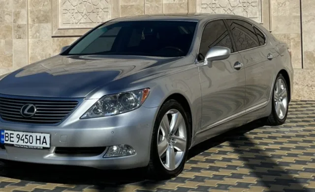 Representative Lexus LS 2007 with the lowest mileage in Ukraine is being sold in Odesa: what is the price