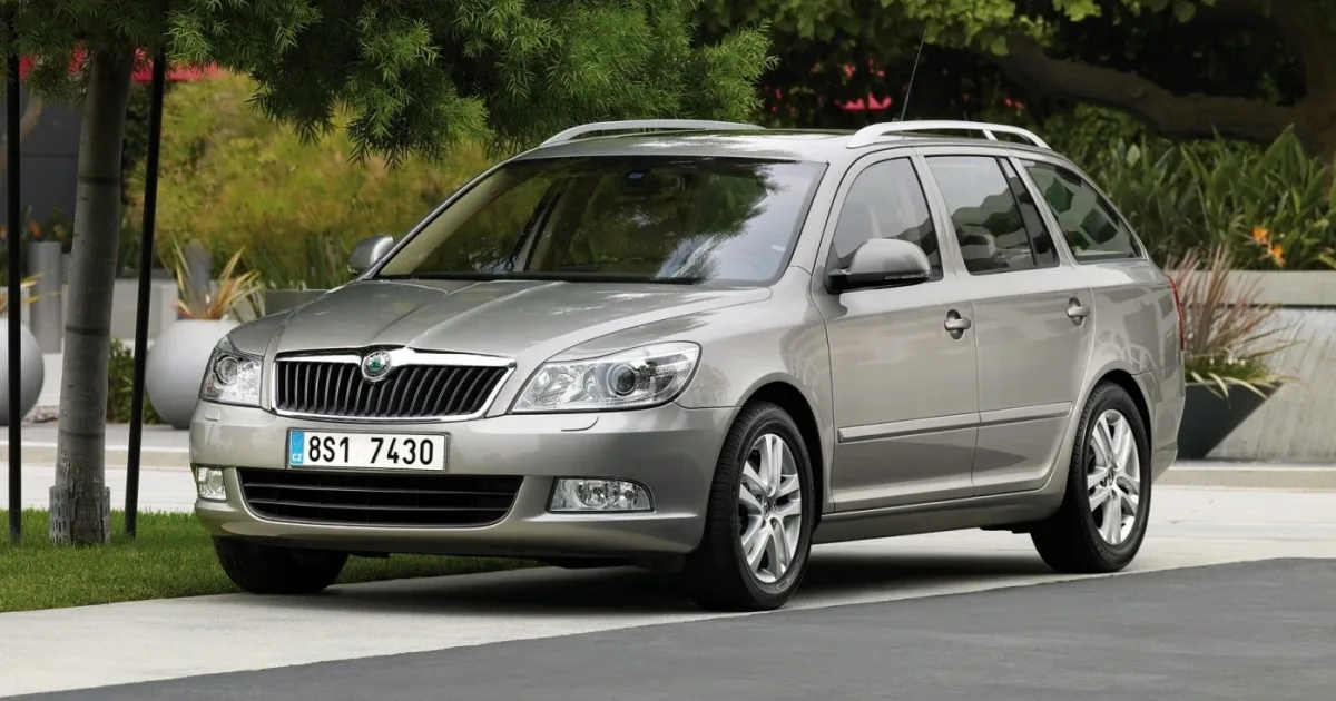 Skoda Octavia A5 Combi.jpg