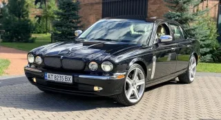 Сохранённый 400-сильный Jaguar XJ 2007 продают в Ивано-Франковске: какая цена