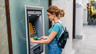 От заявки до зачисления: как сегодня устроено онлайн-кредитование
