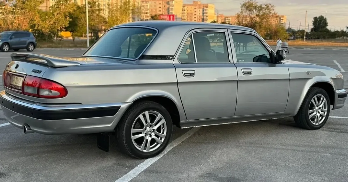 ГАЗ 31105 Волга 2.jpg