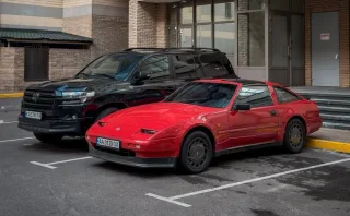У Києві помітили 40-річний турбовий Nissan 300ZX у чудовому стані (фото)