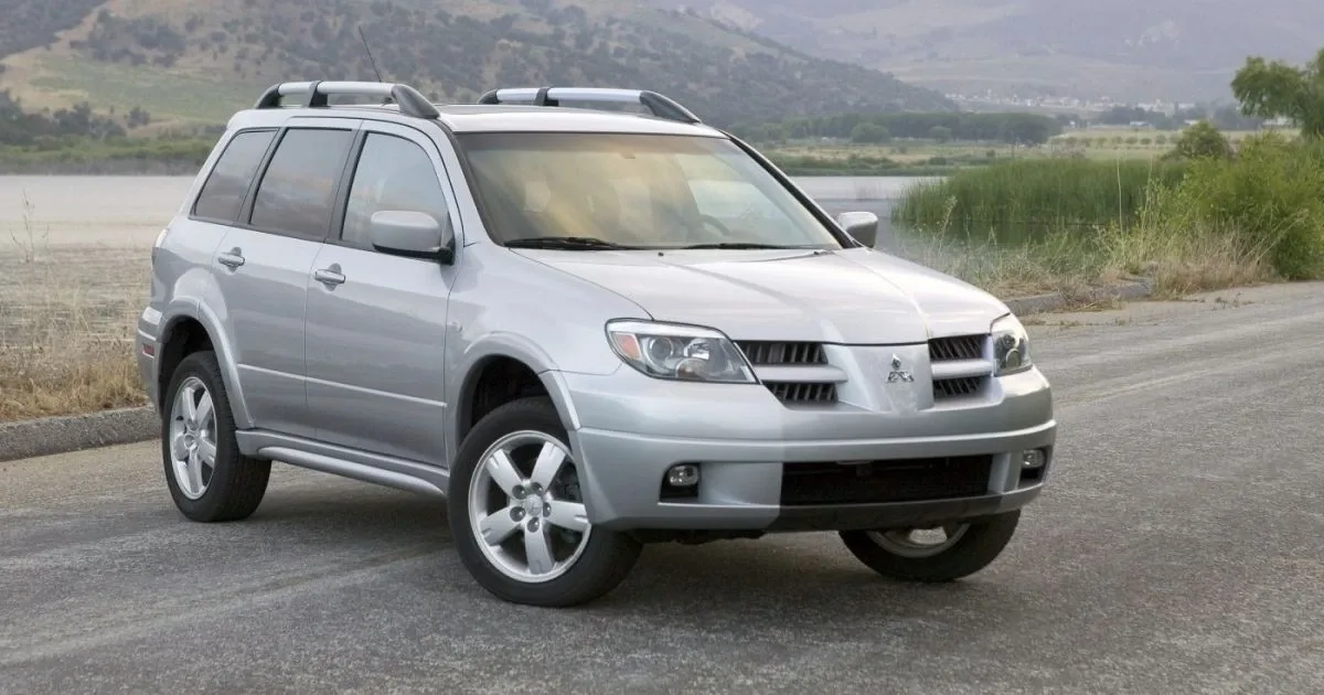 Mitsubishi Outlander.jpg
