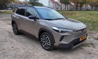 Тест-драйв Toyota Corolla Cross 2026: 180-сильний гібрид із реальною витратою 5,1 л