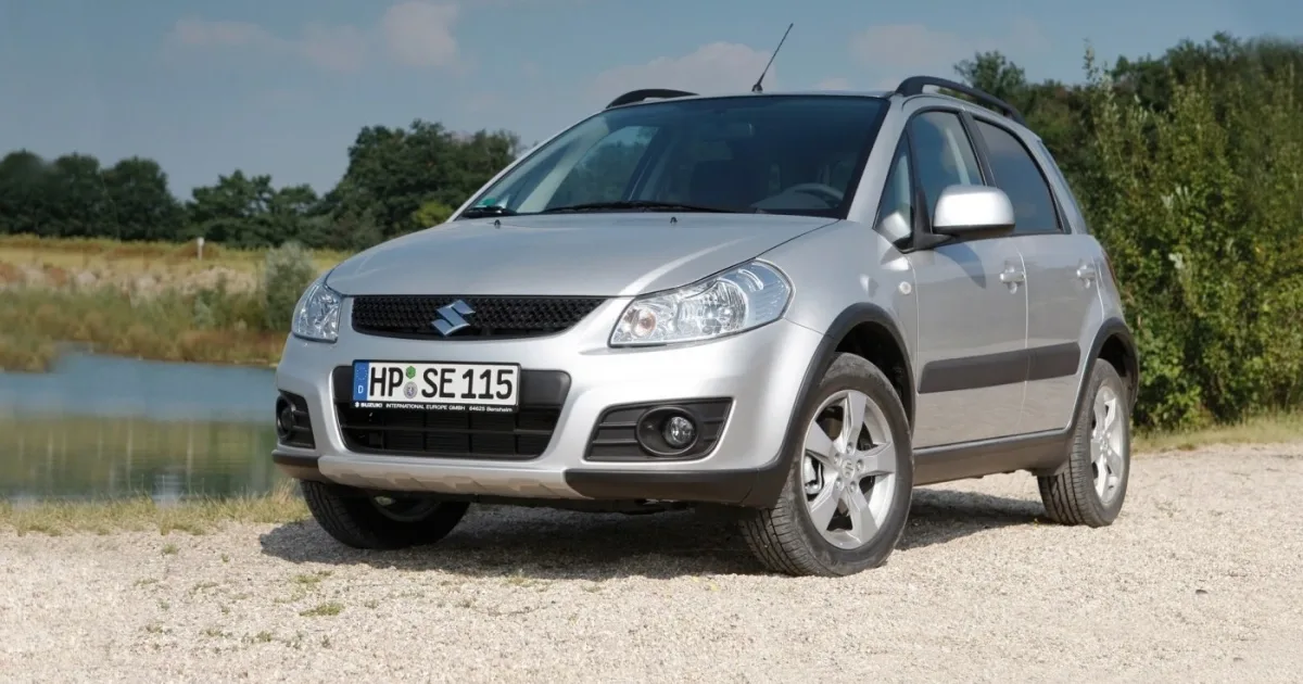 Suzuki SX4 2011.jpg
