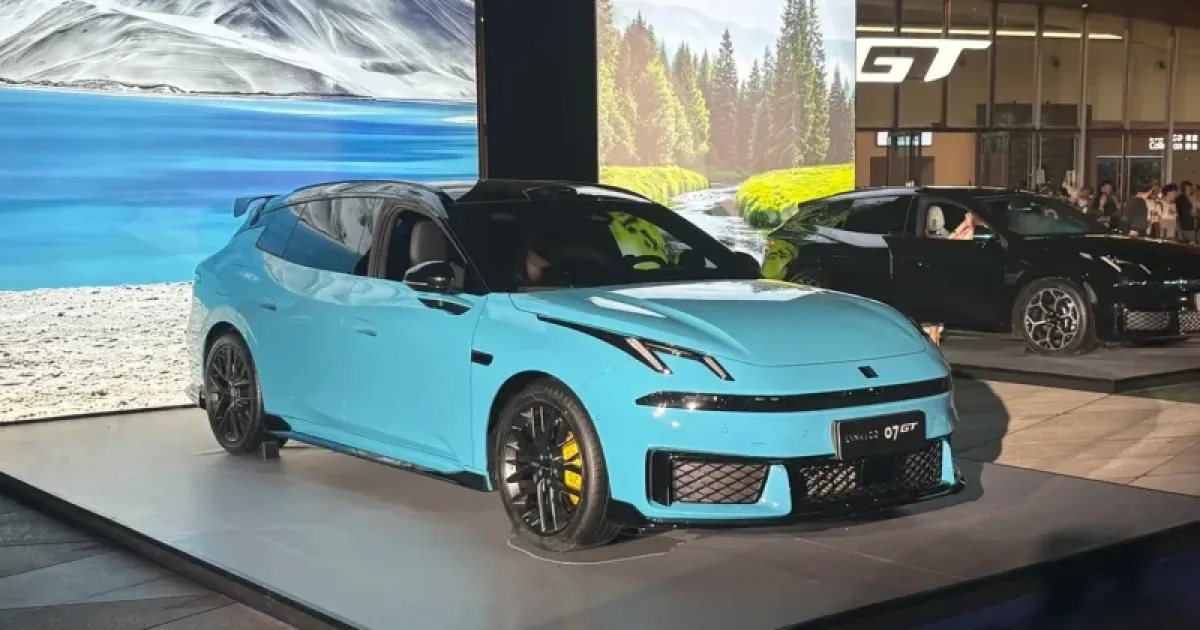 The Lynk & Co 07 GT.webp