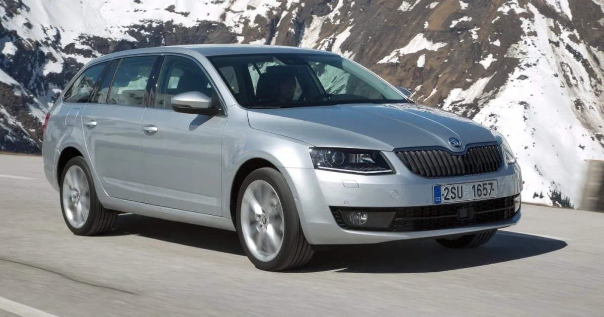 Skoda Octavia A7 Combi.jpg