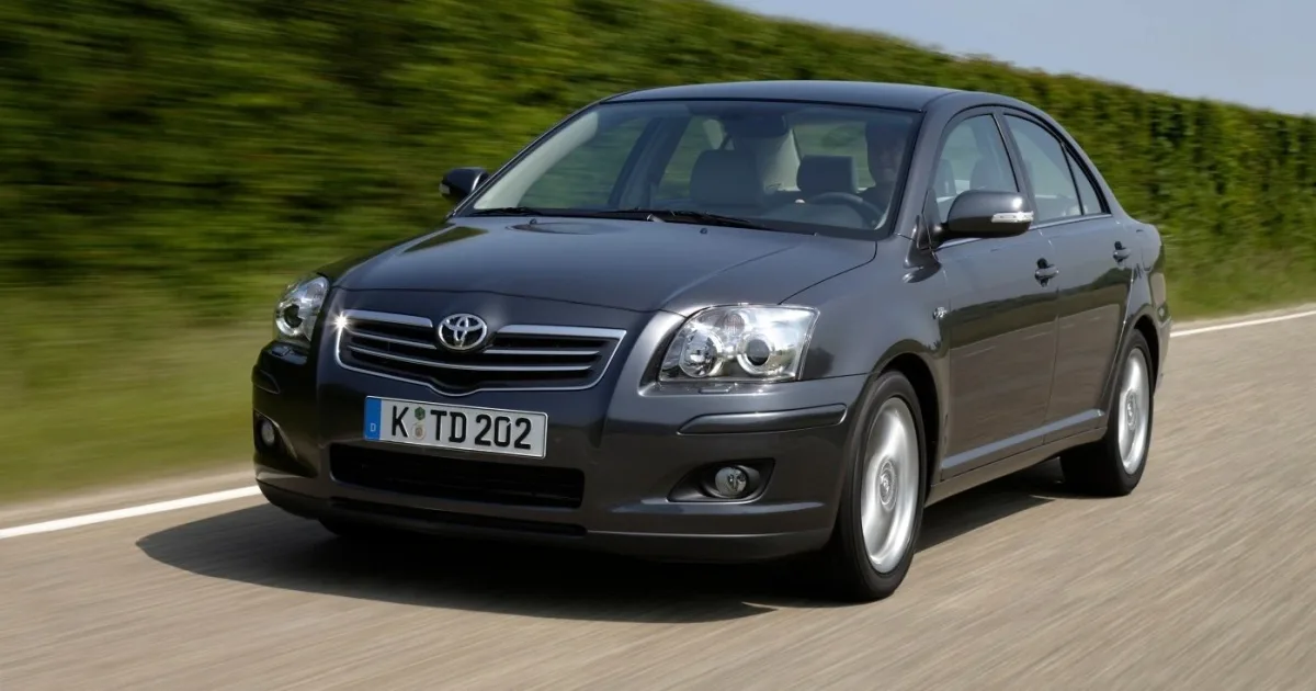 Toyota Avensis II.jpg
