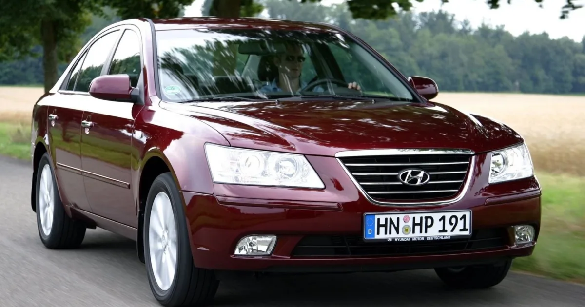 Hyundai Sonata NF.jpg