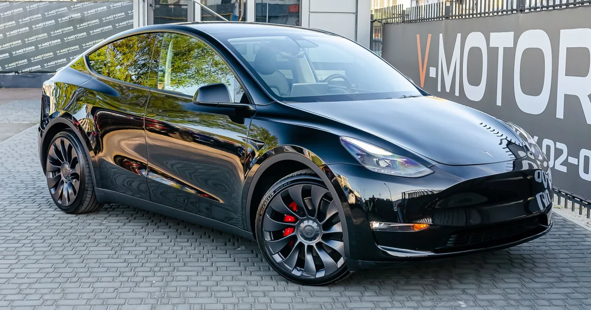 Tesla Model Y.jpg