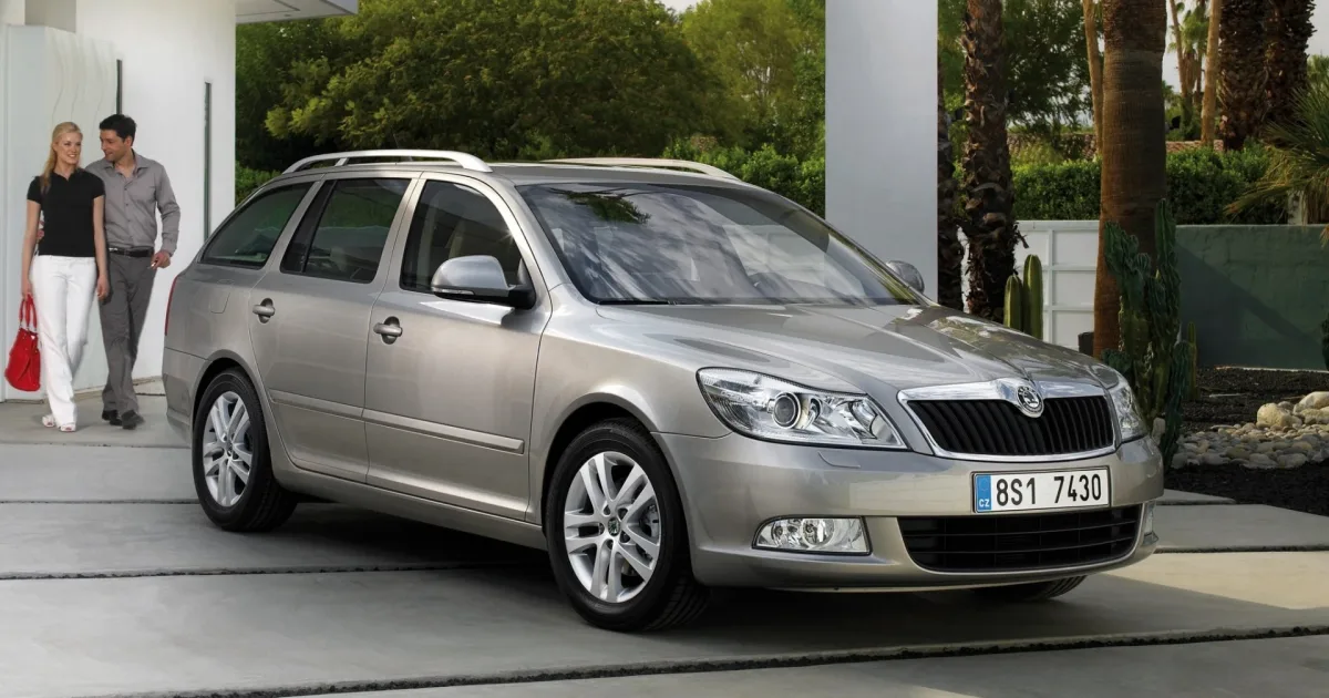 Skoda Octavia A5 FL.jpg