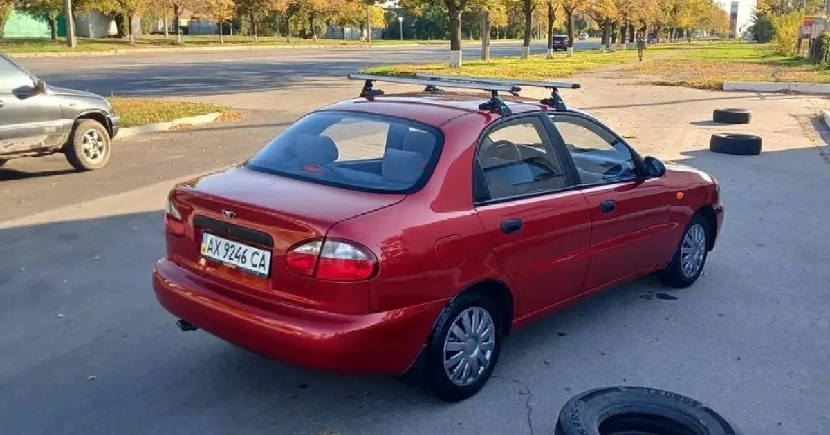 Daewoo Lanos 2008 2.jpg