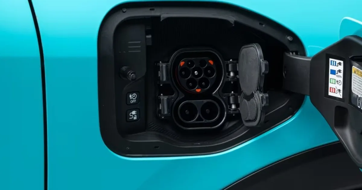 Nissan Leaf 8.jpg
